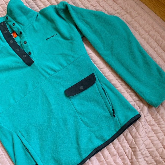 Fleece pullover - Picture 3 of 3